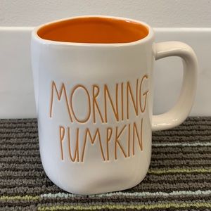 MORNING PUMKIN